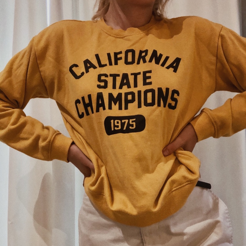 GARAGE sweatshirt